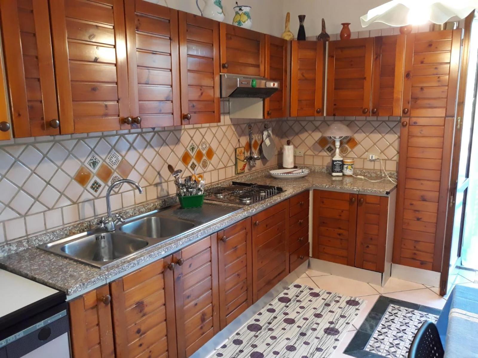 Andrew'S Apartment - Mulinia Residence Ачиреале Экстерьер фото